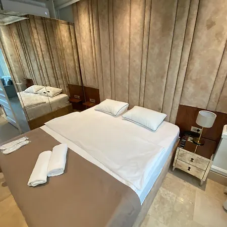 アパート Ab Residences -cihangir Luxury Antique イスタンブール